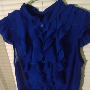 Nice button up blouse!